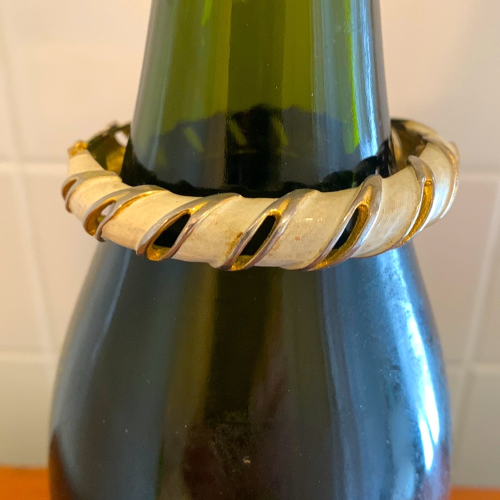 Vintage white enamel and gold metal bangle bracelet.